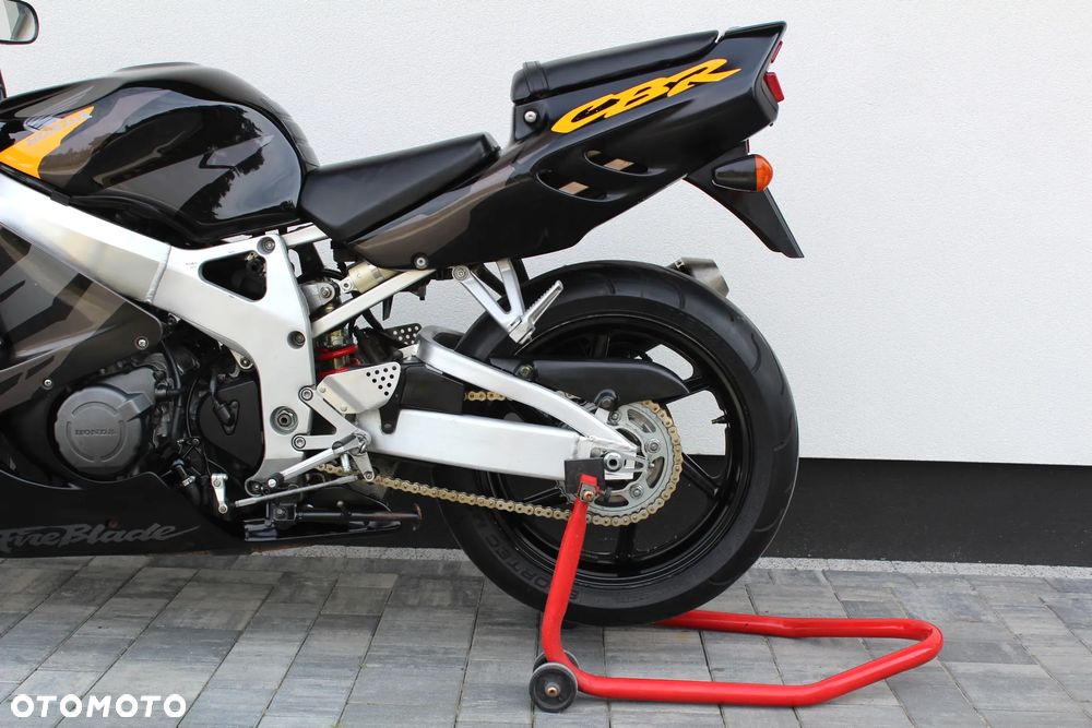 Honda CBR - 9