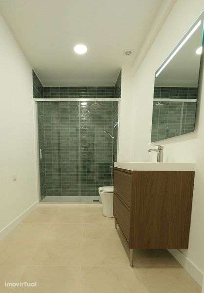 Apartamento T2 na Rua Maria Matos - São Carlos, Mem Martins - Grande imagem: 5/8