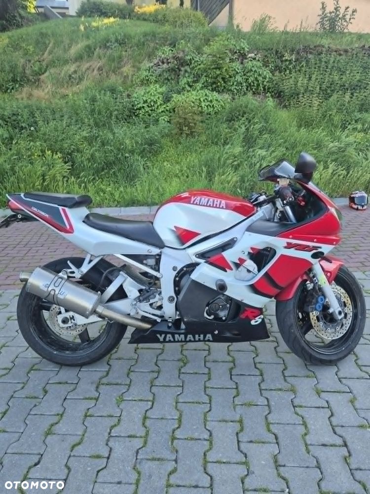 Yamaha R6 - 6