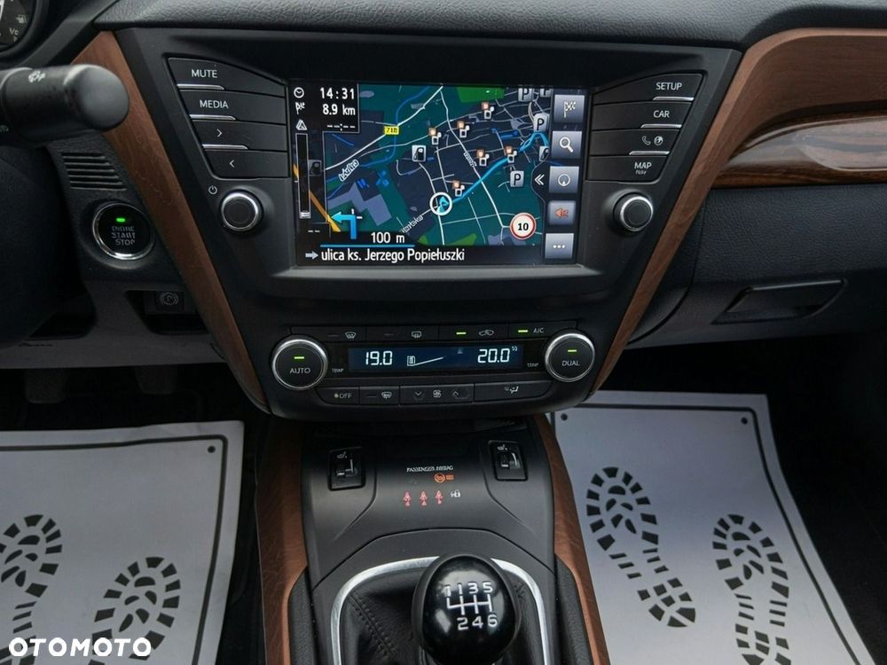 Toyota Avensis 1.8 Premium - 6