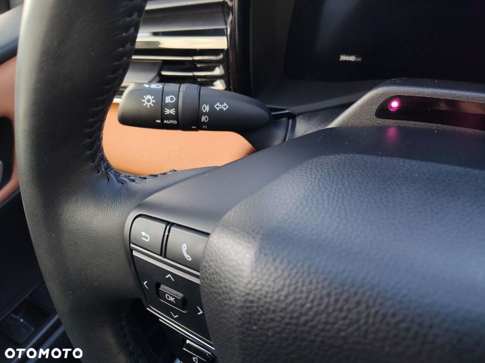 Toyota Camry - 17