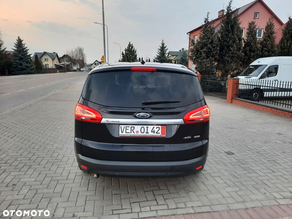 Ford S-Max 2.0 TDCi DPF Champions Edition - 11