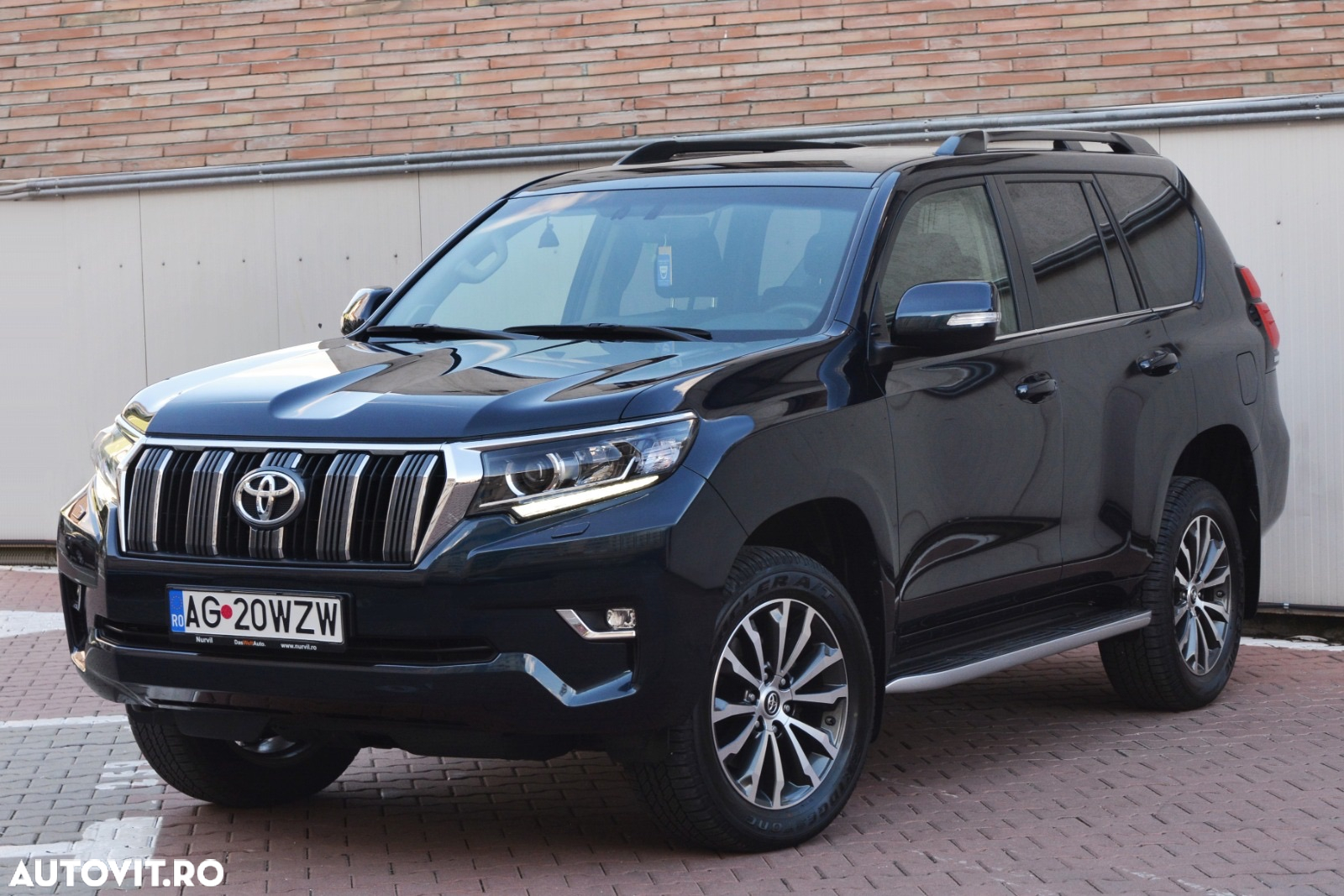 Toyota Land Cruiser 2.8l Turbo D-4D M/T Executive - 10