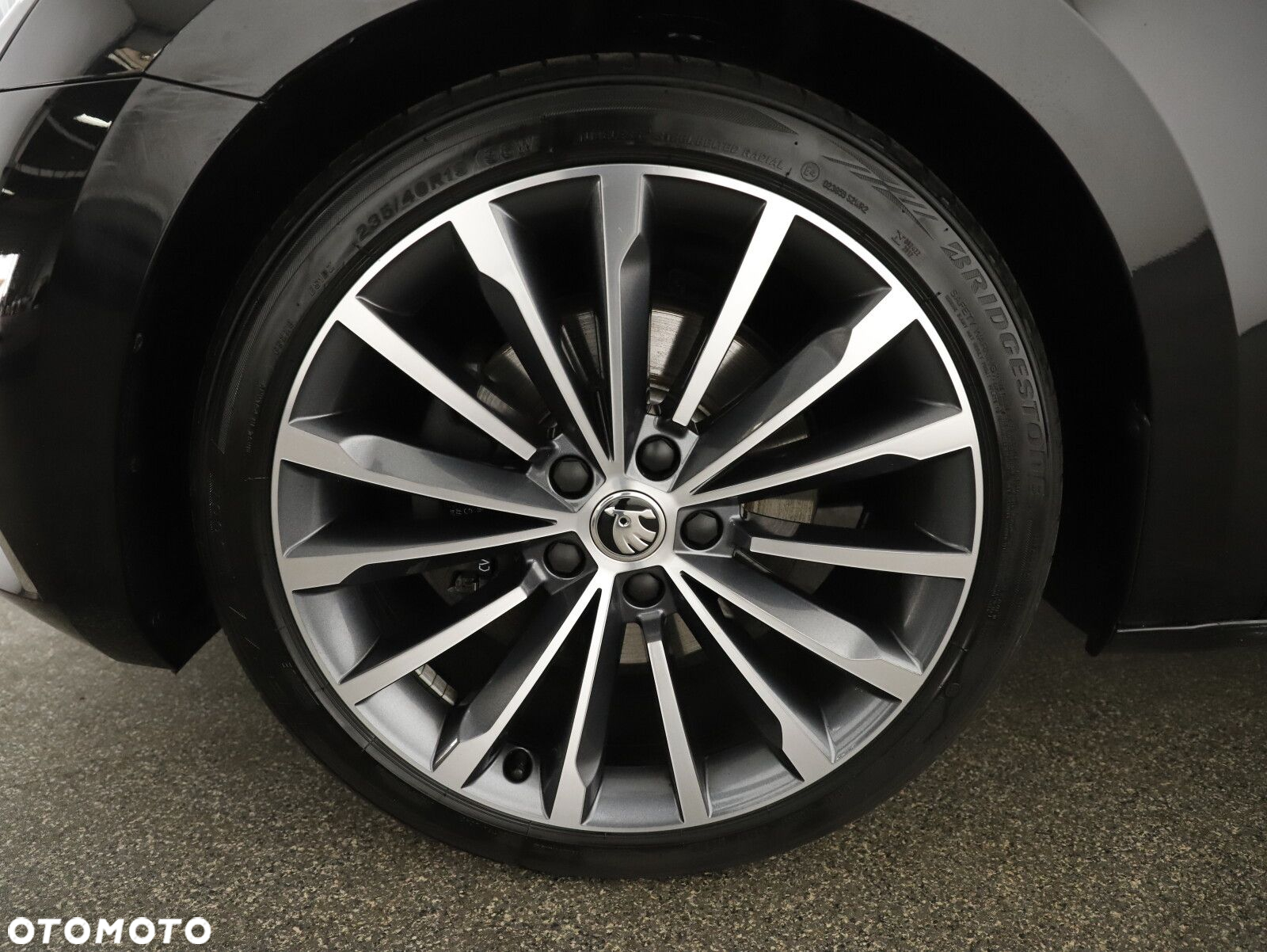 Skoda Superb 2.0 TDI SCR L&K DSG - 28
