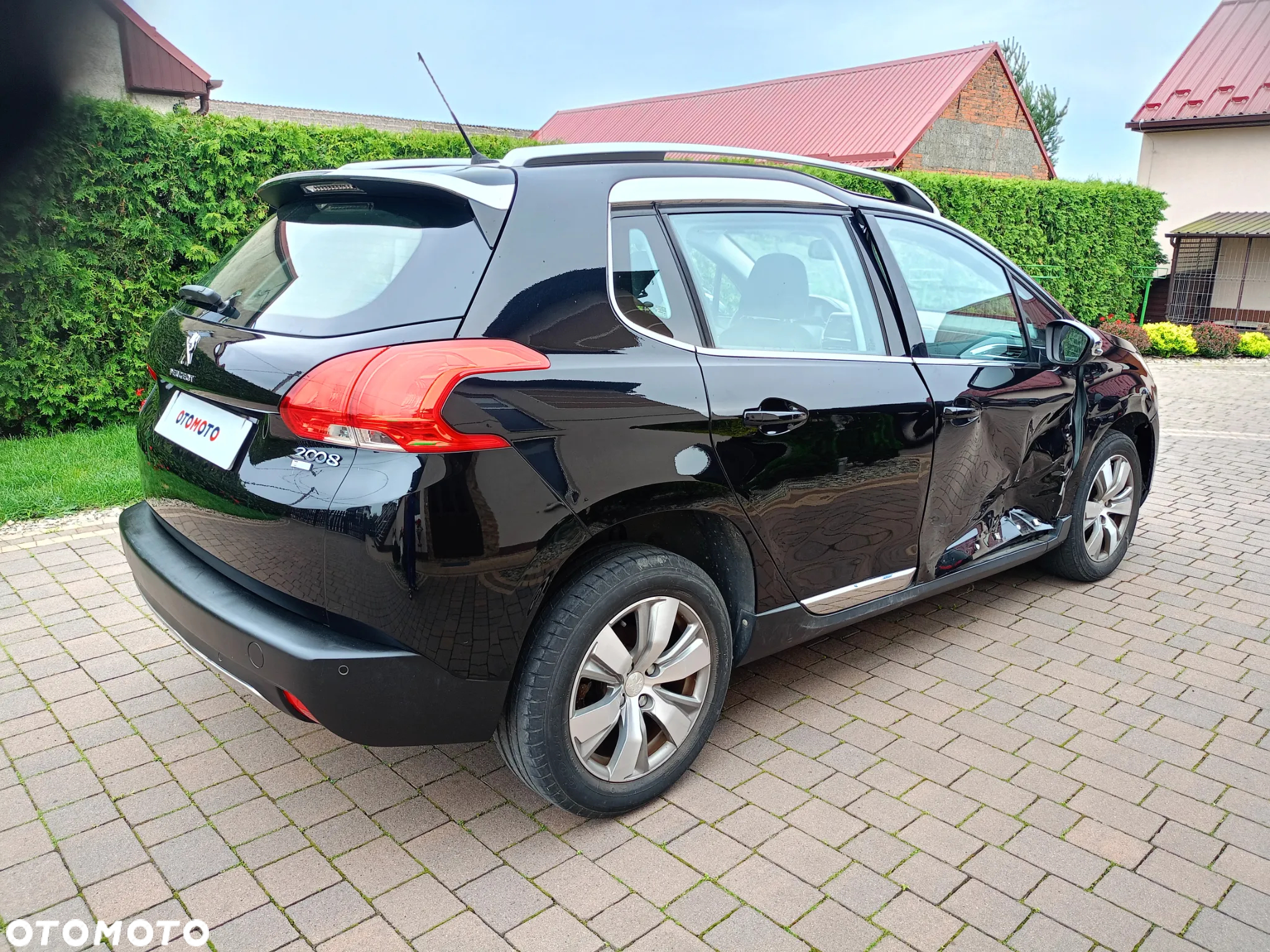 Peugeot 2008 e-HDi FAP 92 STOP & START Allure - 4