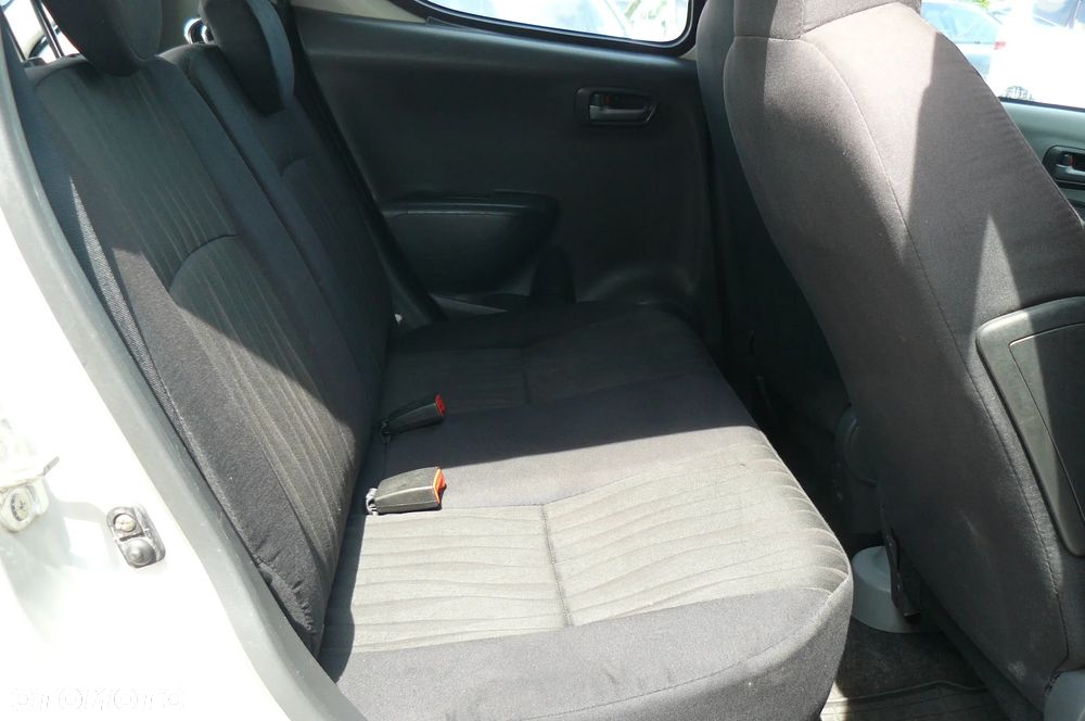 Nissan Pixo 1.0 Visia - 8