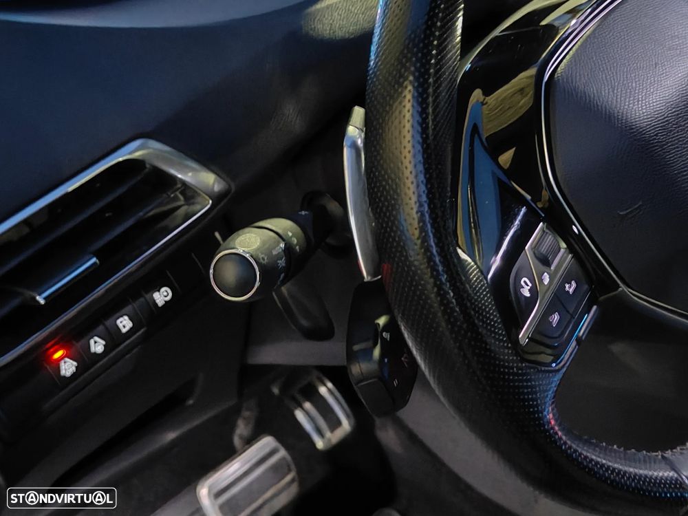 Peugeot 3008 1.6 Hybrid4 GT Line e-EAT8 - 21