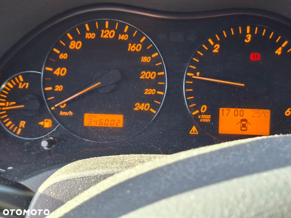 Toyota Avensis 2.0 D-4D Sol+NAVI - 6