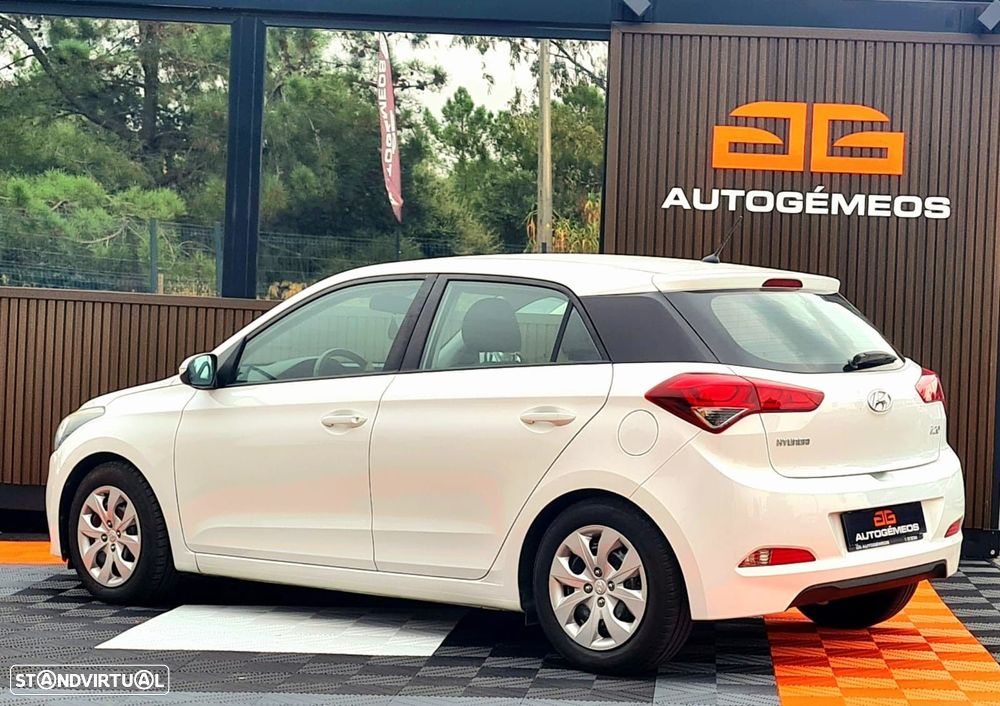 Hyundai i20 1.1 CRDi Access+Bluetooth - 5