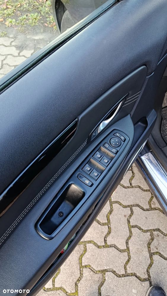 Renault Scenic 1.9 dCi FAP Privilege - 6