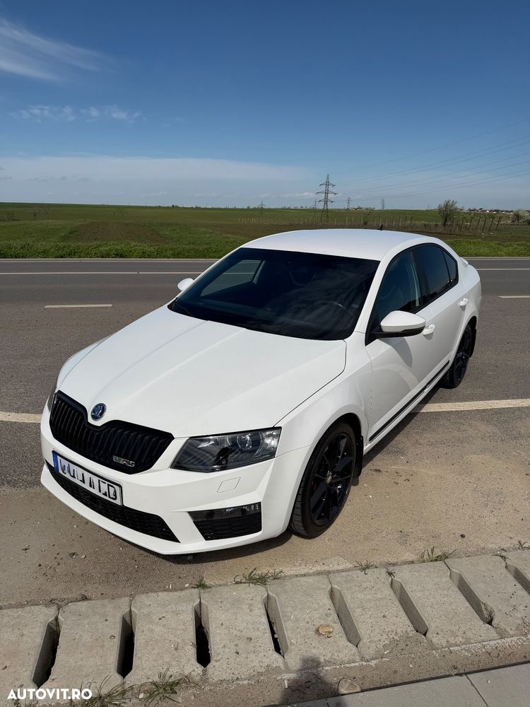 Skoda Octavia 2.0 TDI (Green tec) DSG RS - 1