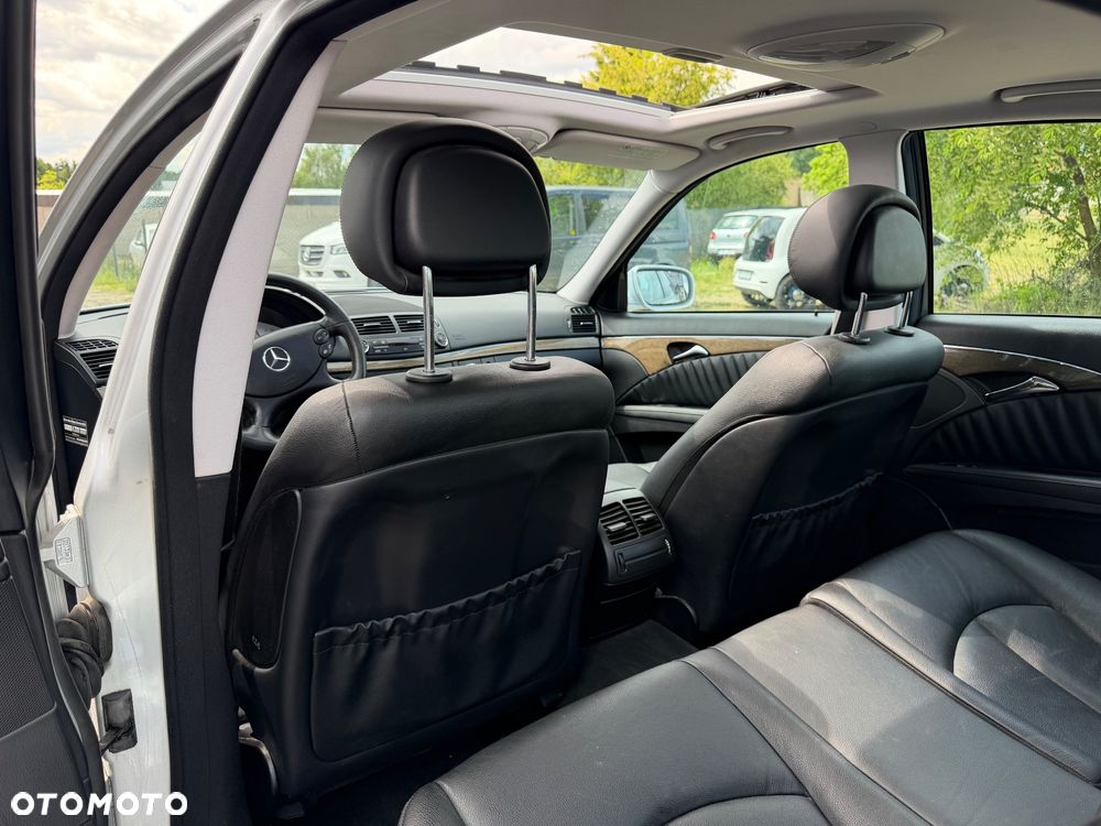 Mercedes-Benz Klasa E 320 CDI 7G-TRONIC Avantgarde BusinessEDITION - 23