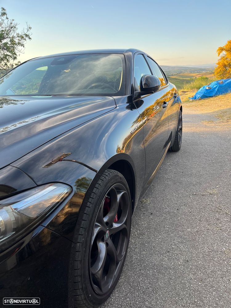 Alfa Romeo Giulia 2.2 D Veloce Q4 AT8 - 6