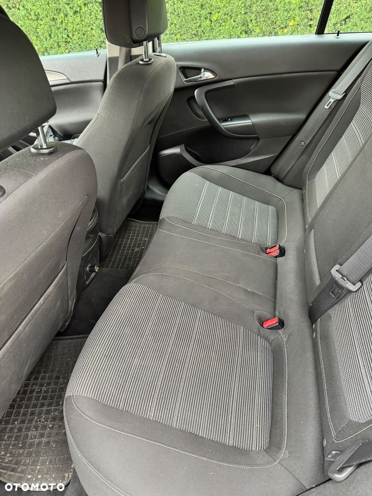 Opel Insignia 1.8 - 6