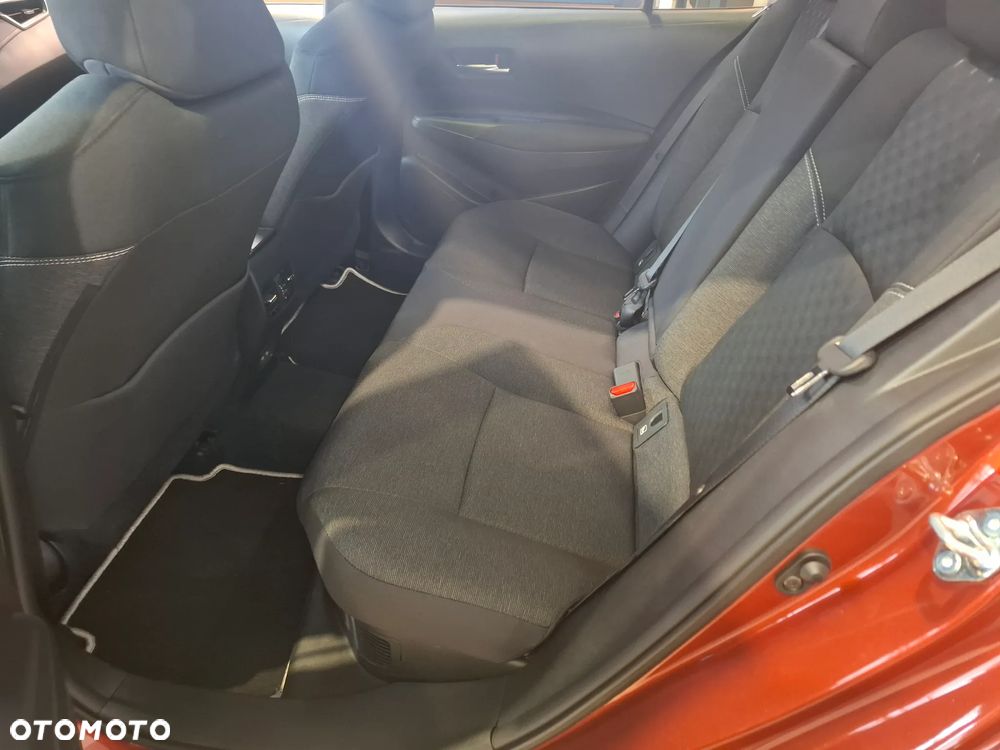 Toyota Corolla 1.8 Hybrid Style - 11