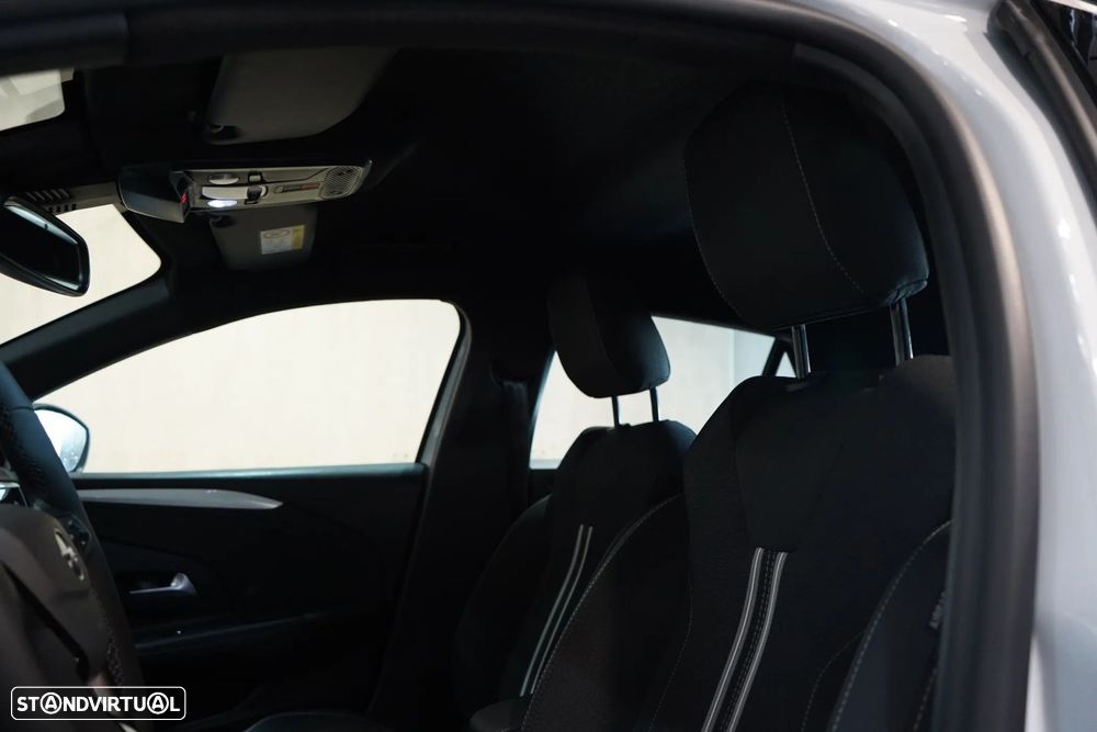 Opel Corsa 1.2 T GS - 26