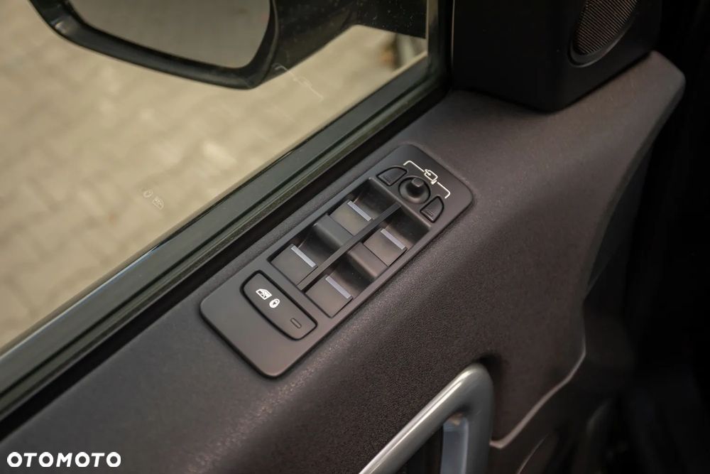 Land Rover Discovery Sport D150 HSE - 24