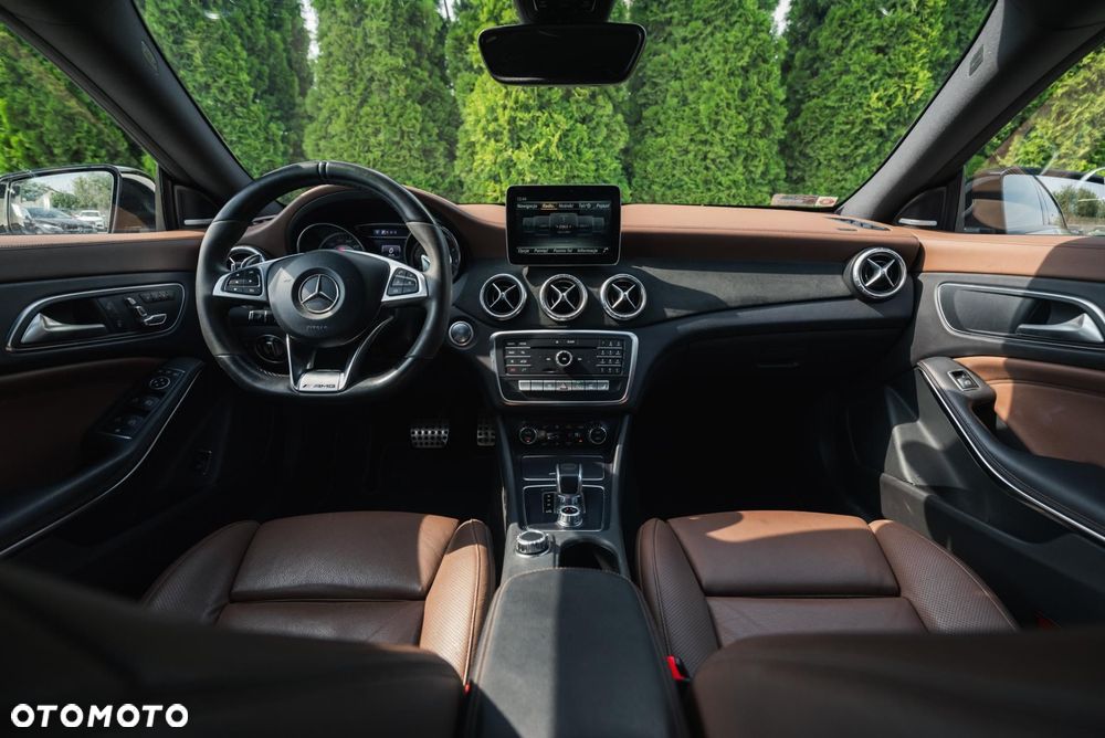 Mercedes-Benz CLA AMG 45 4-Matic - 10
