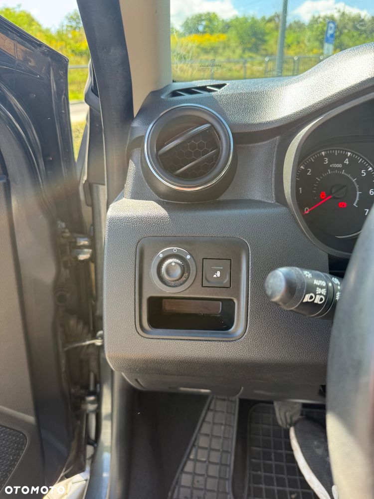 Dacia Duster 1.6 SCe Prestige - 8
