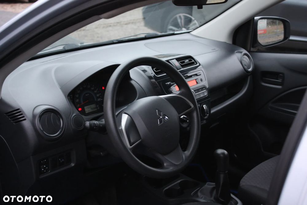 Mitsubishi Space Star 2016