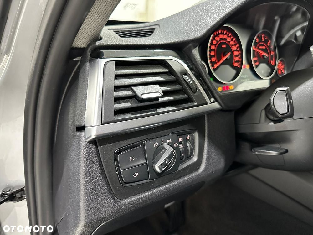 BMW Seria 3 - 29