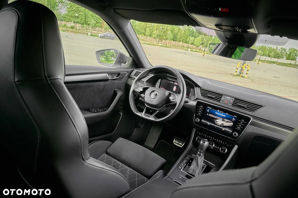 Skoda Superb 2.0 TDI DSG Sportline - 31