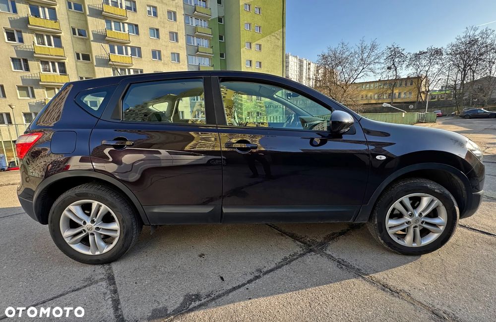 Nissan Qashqai - 2