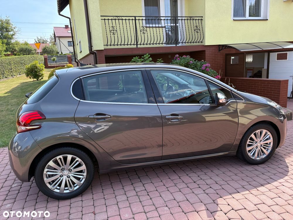 Peugeot 208 1.2 PureTech Allure - 2