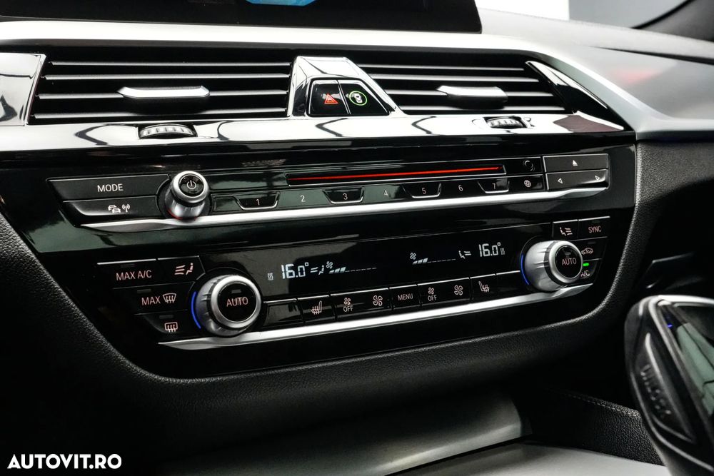 BMW Seria 5 530d xDrive Aut. Luxury Line - 21