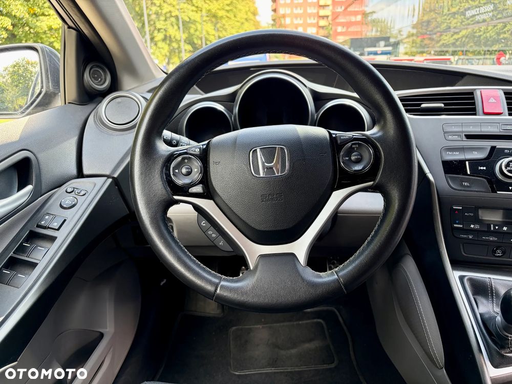 Honda Civic 1.8 Sport - 11