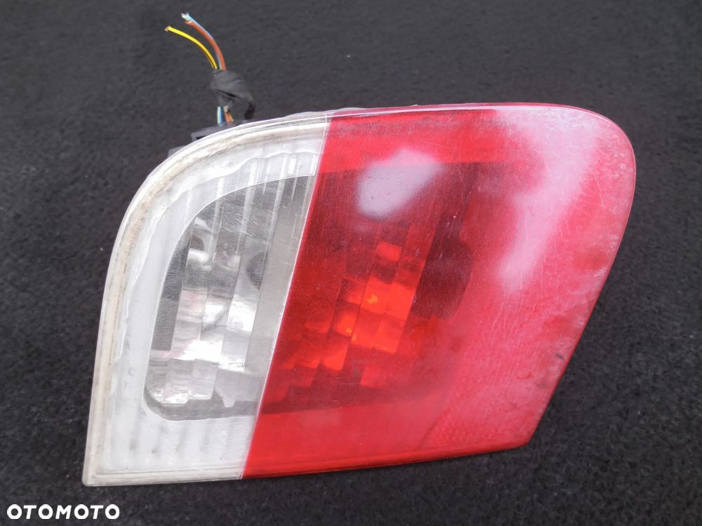LAMPA TYLNA LEWA W KLAPIE LEWY TYŁ Z KLAPY SEDAN 388521L1 6910537 BMW E46 LIFT WTYCZKA - 1