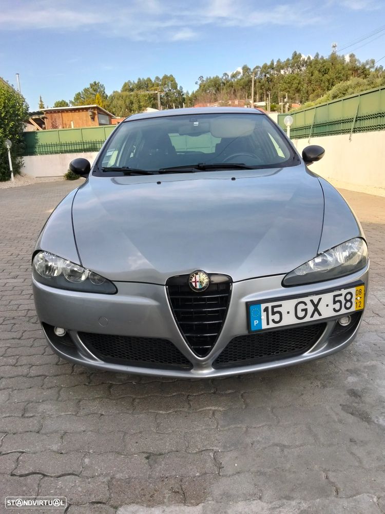 Alfa Romeo 147 1.9 JTD Distinctive - 1