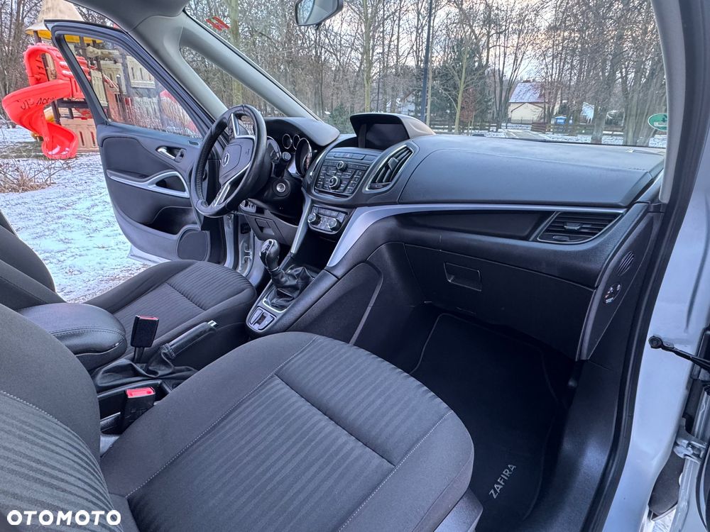 Opel Zafira Tourer 1.4 Turbo Innovation - 32