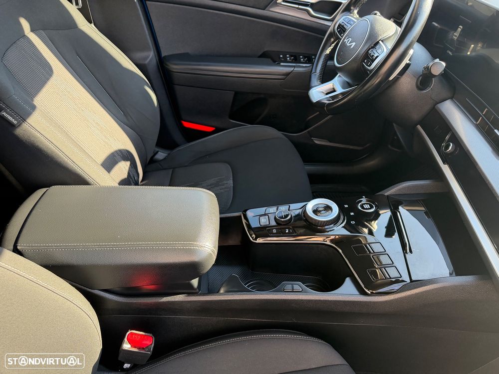 Kia Sportage 1.6 T-GDi PHEV Tech - 34