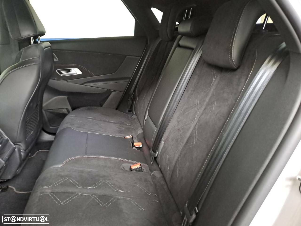 DS DS7 E-Tense Performance Line EAT8 - 10