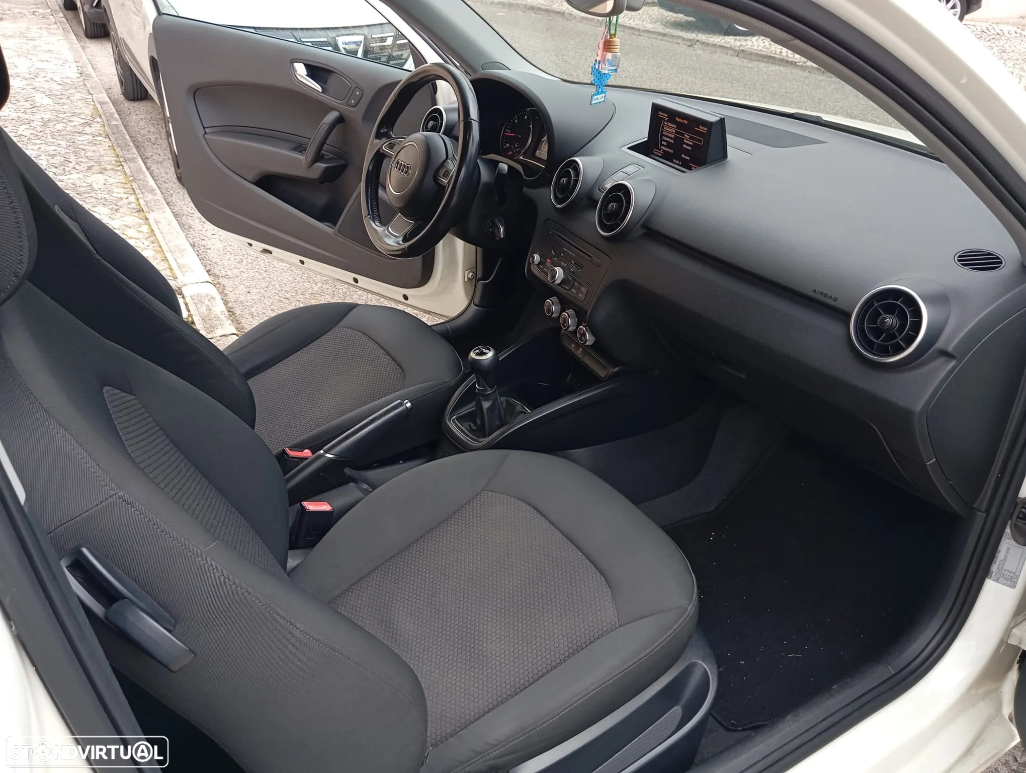 Audi A1 1.6 TDI Sport Edition - 15