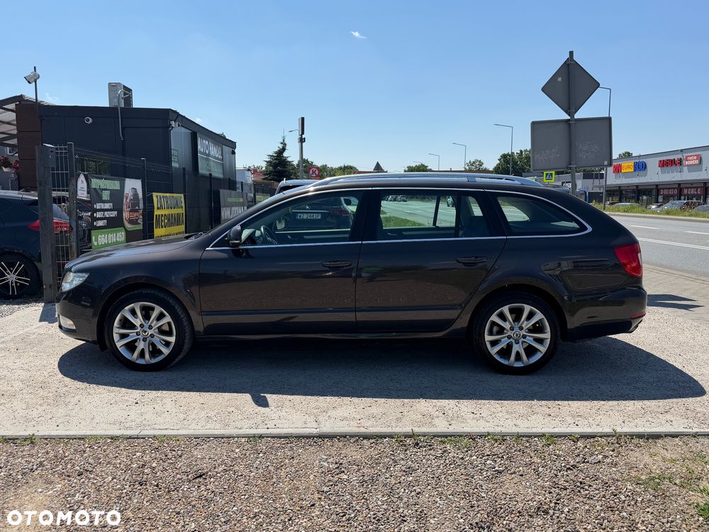 Skoda Superb 1.8 TSI Ambition DSG - 8