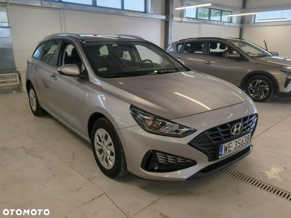 Hyundai i30 1.5 DPI Classic + - 6