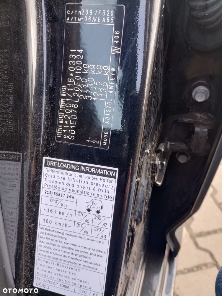 Toyota Avensis 2.0 D-4D - 22