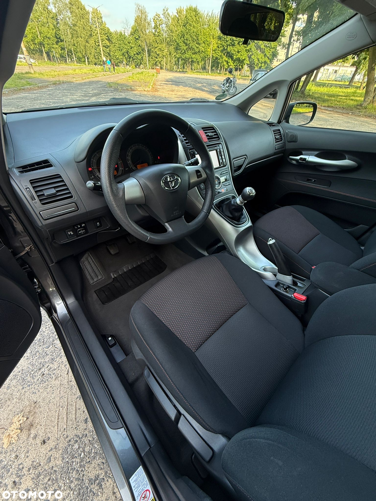 Toyota Auris 1.6 Life+ - 8