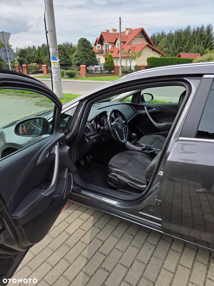 Opel Astra 1.4 T Cosmo - 8