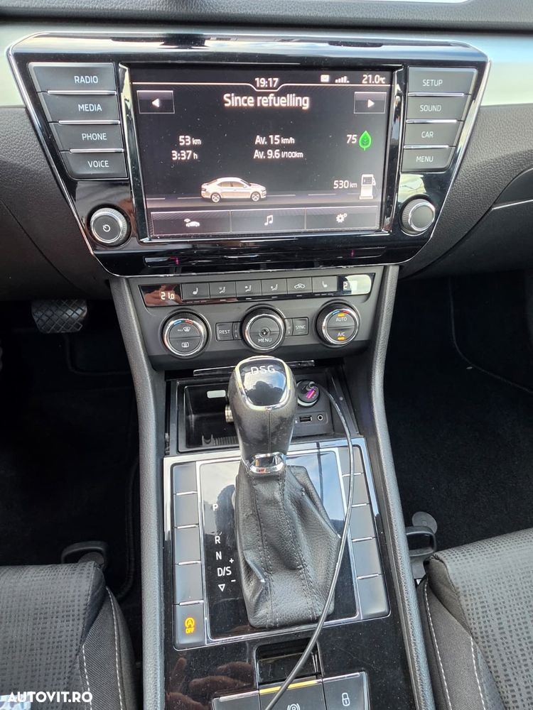 Skoda Superb 2.0 TDI DSG Ambition - 6