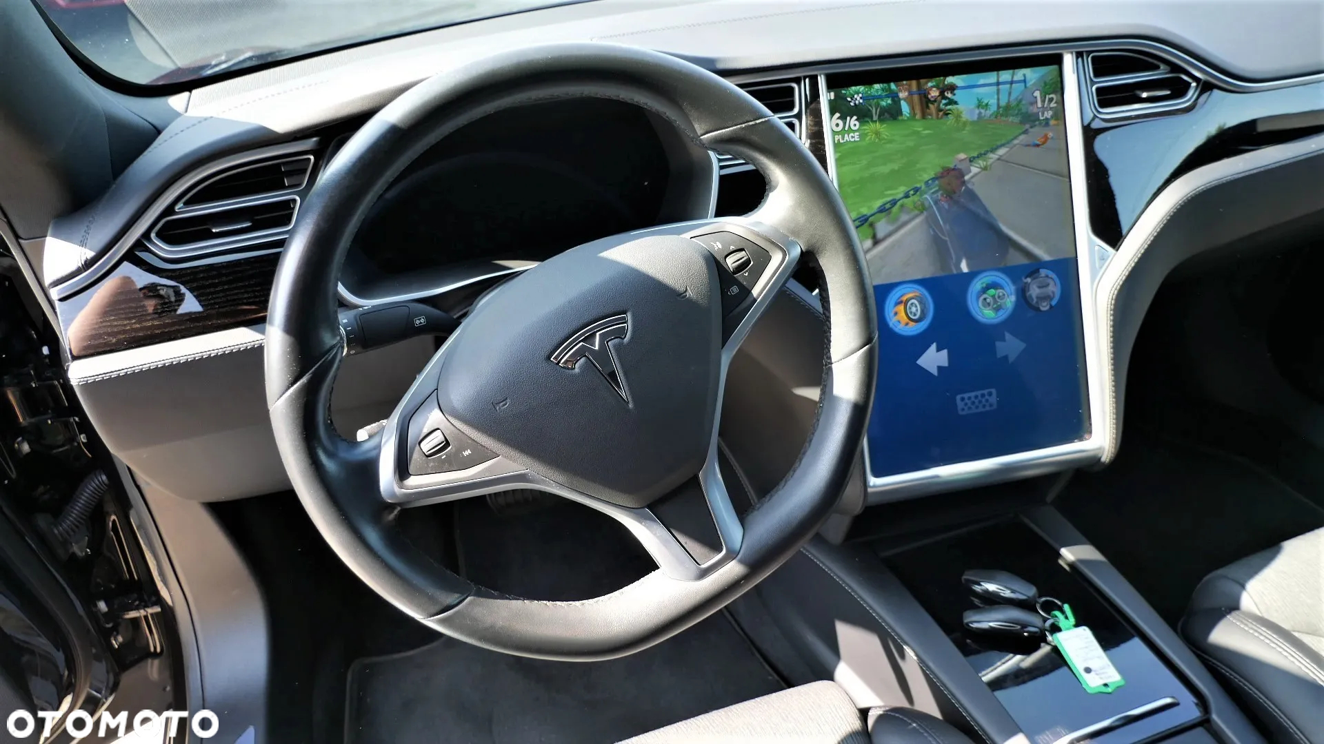 Tesla Model S Long Range Plus - 12