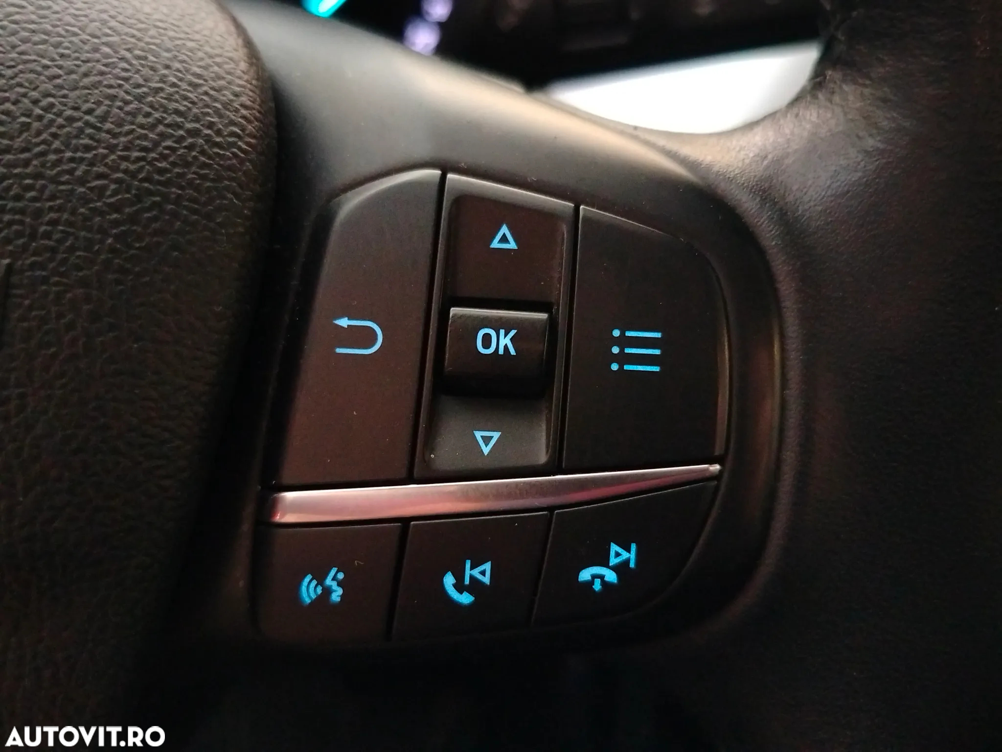 Ford Focus 1.5 EcoBlue Connected - 21