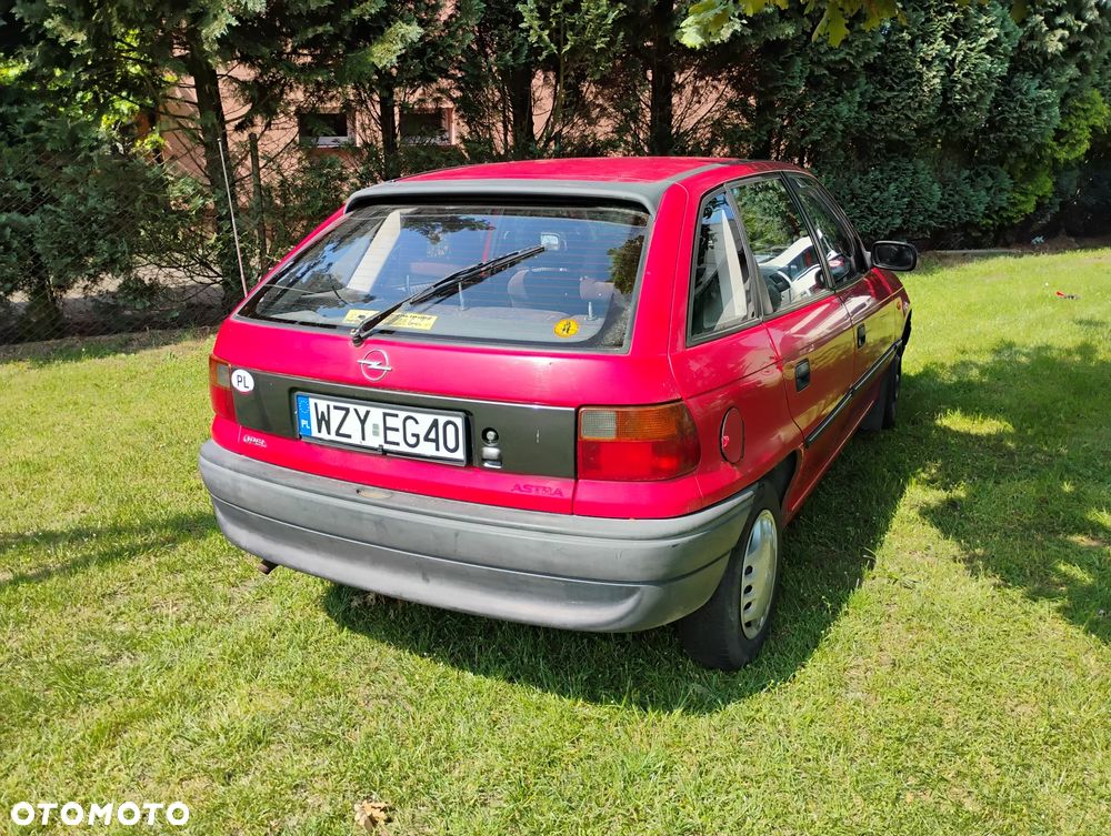 Opel Astra 1.4 Start - 2
