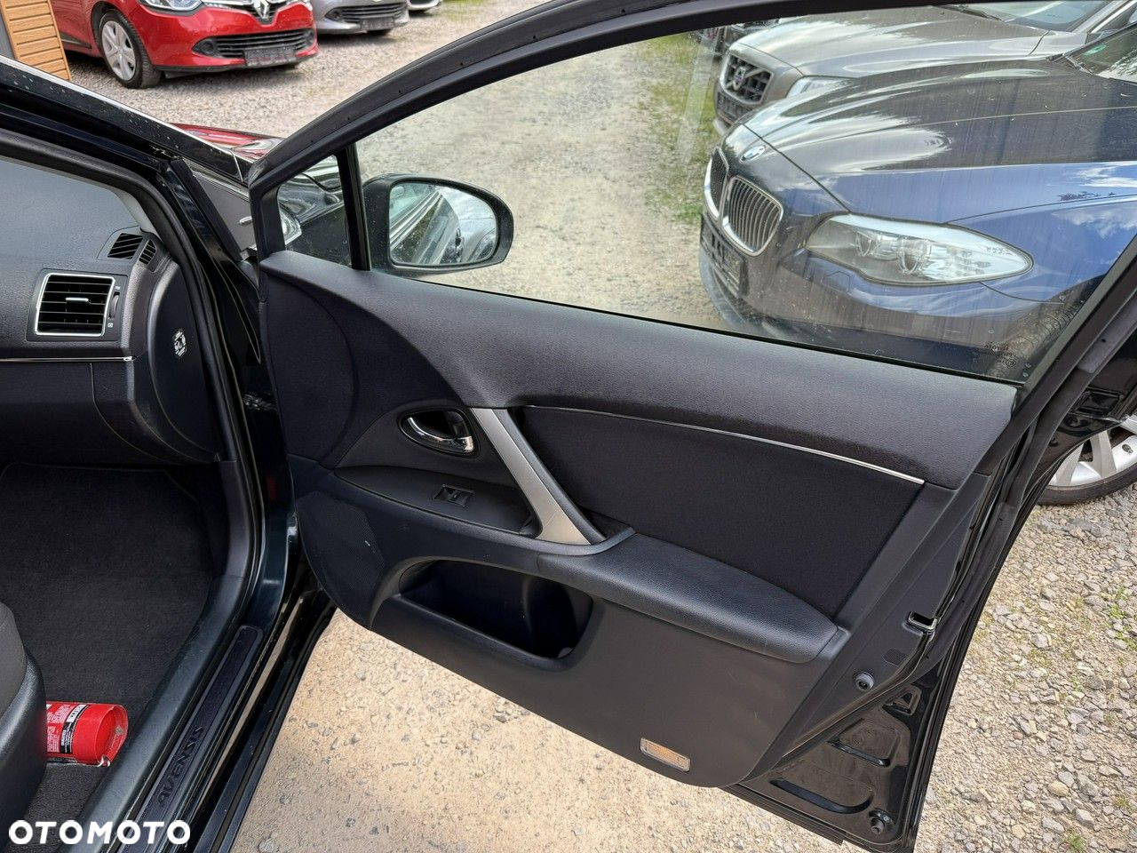 Toyota Avensis - 22