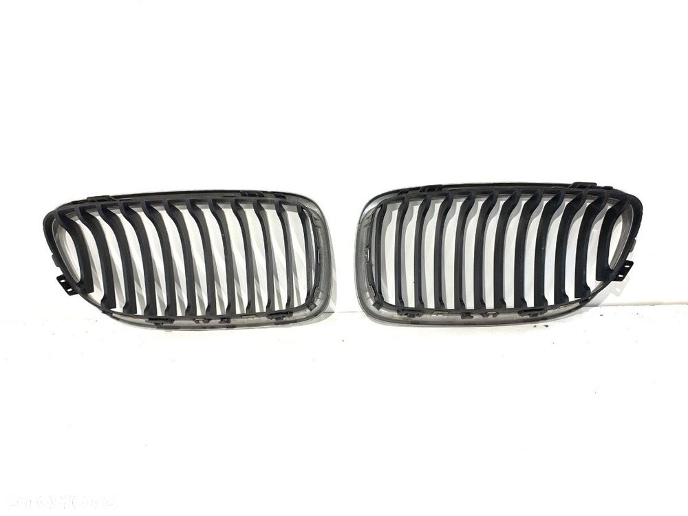 ATRAPA GRILL  BMW 3 Touring (E91) 2004 - 2012 318 i 105 kW [143 KM] benzyna 2007 - 2012 7201968 - 3