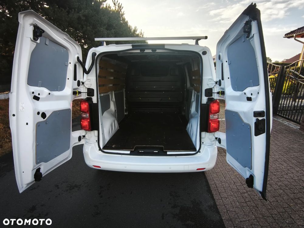 Peugeot Expert - 8