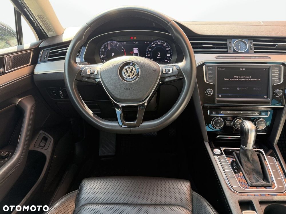Volkswagen Passat 2.0 TSI BMT 4Mot Highline DSG - 18