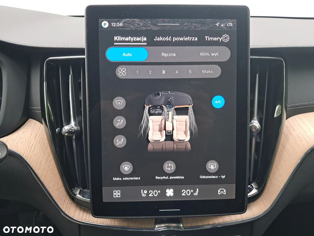 Volvo XC 60 T6 Plug-In Hybrid AWD Ultra Dark - 28